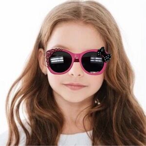 Little girls Hot pink sunglasses w bow